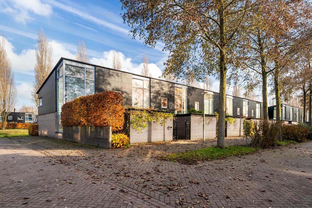 40. Eduard Künnekehof 21_03.jpg